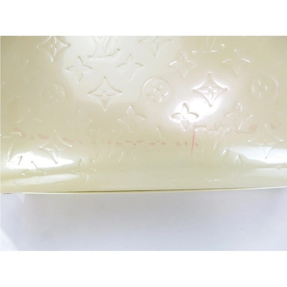 Louis Vuitton Cream and Tan Shoulder Bag - Picture 8 of 16